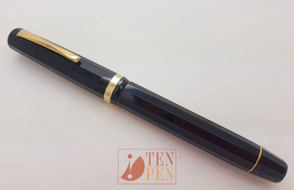OMAS EXTRA 557F black facetted celluloid | Tenpen - By Letizia
